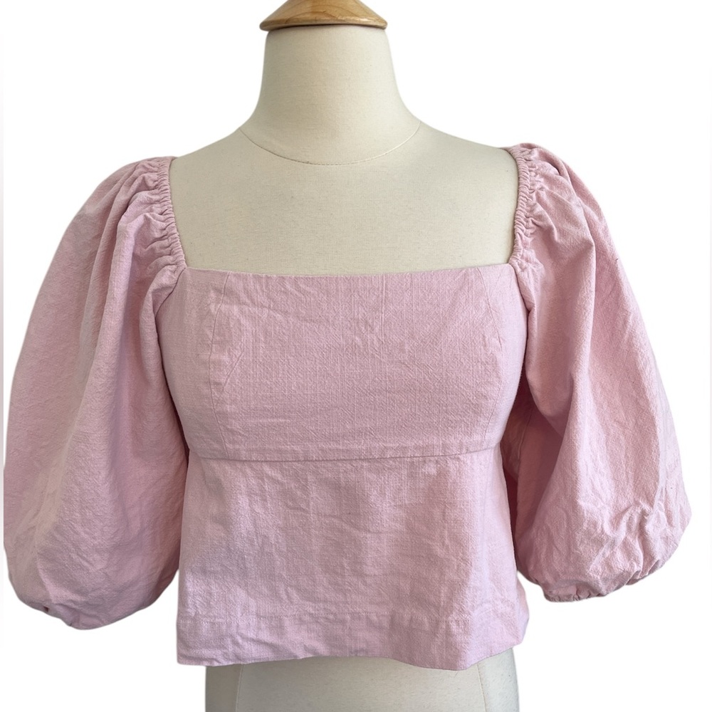 Aaron & Amber Pastel Pink Boho Baby doll top w/puff sleeves, lace up back Size L